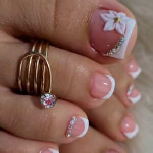 Stunning Crystal Nail Designs for a Glamorous Appearance