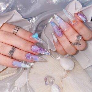 Summer Hot Girl Nails: Chic French Pearl Shell Designs